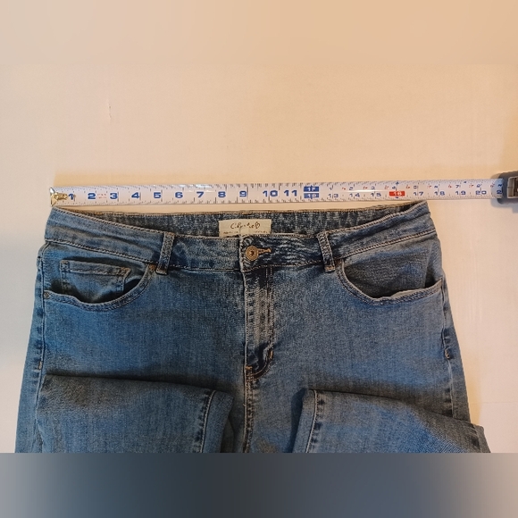 Charlie B Jeans Women's Size 14 - Picture 3 of 8